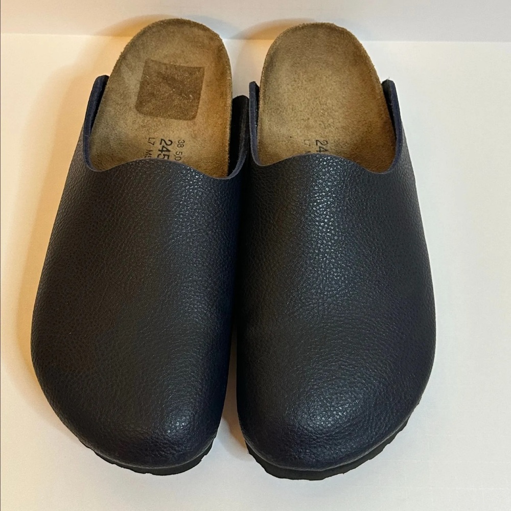 Navy Birkenstock Clogs size 7